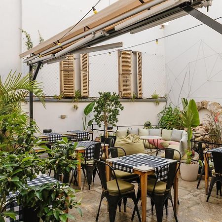 Djumba Hotel & Cafe Нікосія Екстер'єр фото